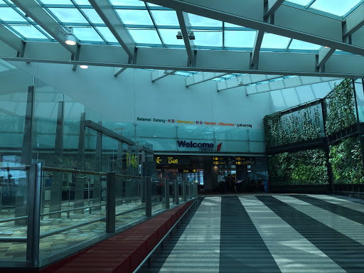 Changi Airport : Welcome To Terminal 1