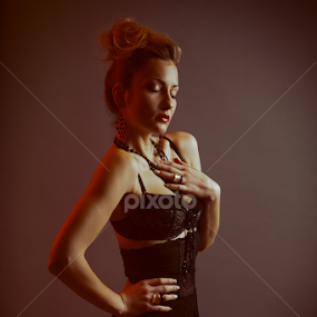 Kris by Ilka Antonova - People Portraits of Women