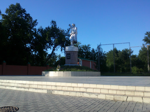 Statue of K.Minin