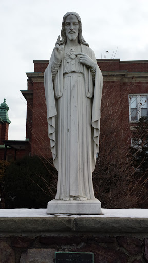 Jesus Statue at Sacred Hearts Church