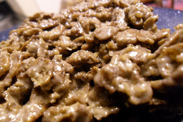 Krispie Treats with Mallo Cups