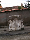 Fuente De Los Caballos