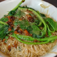 基隆紀家豬腳原汁專家