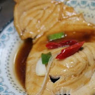 梁記嘉義雞肉飯