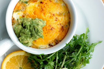 baked eggs with guac