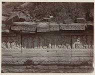 Basreliëf op het pendopo voetstuk aan de noordzijde van Candi Panataran.