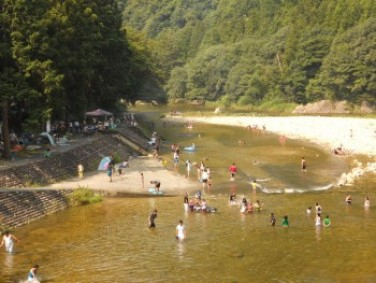 愛知県の川遊びスポットを探す