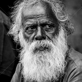 Curiosity never gets old! by Vinod Nanaiah - People Street & Candids