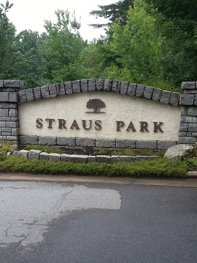 Straus Park