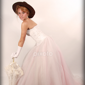 Howdey by Wimpie Theron - People Fashion