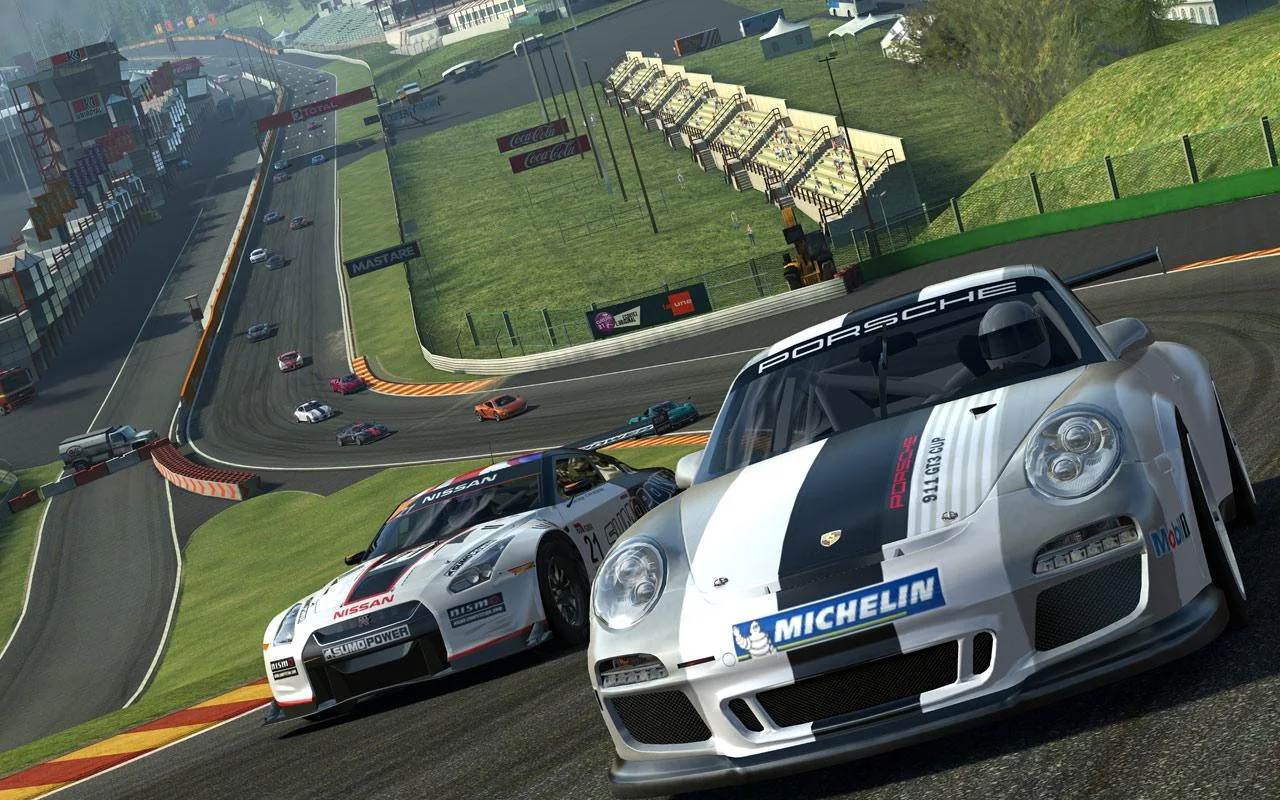 تحميل لعبة سباق السيارات الواقعية للاندرويد والهواتف الذكية Real Racing.apk 