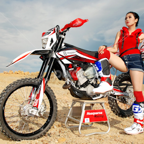 Lady Cross II by Deden The-evo - People Fashion