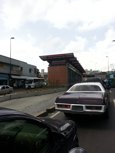 Estación Bus Caracas La Bandera