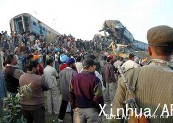 [TrueIndia014[1].jpg]