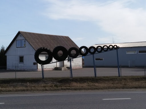 Rehvimeister Tire Rack Sculpture