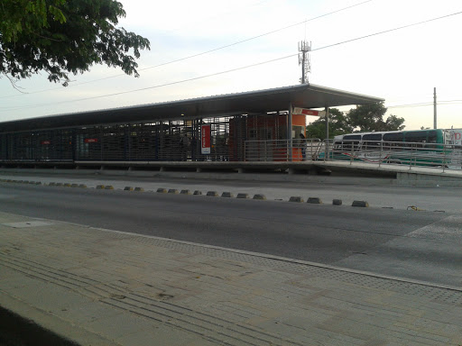 Estación Pacho Galán