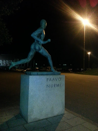 Statue of Paavo Nurmi