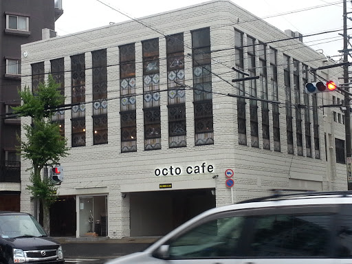 Octo Cafe ステンドグラス