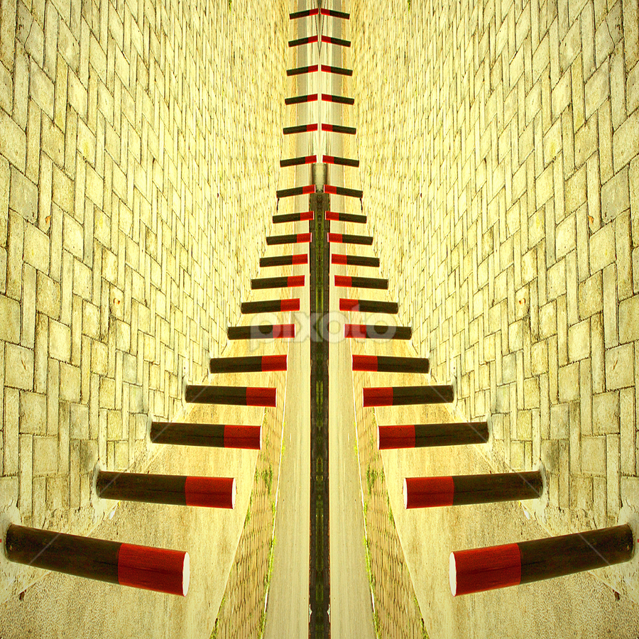 simetrik ya by Ag Adibudojo - Abstract Patterns