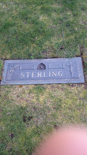 Memorial to Sterling 