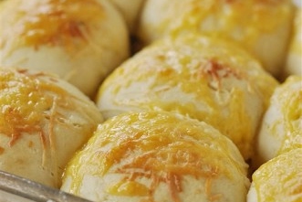30 Minute Cheese Herb Rolls