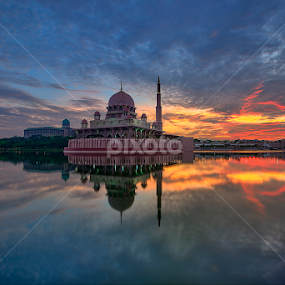 Sunrise at Putra Mosque by Nur Ismail Mohammed - Buildings & Architecture Places of Worship