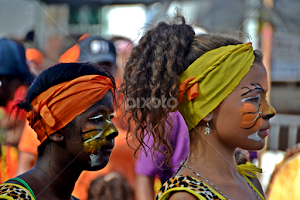 ESTILOS DE VIDA Y GENTE DEL MUNDO by Yako Laverde -  
