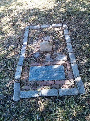 Clem's Gravesite