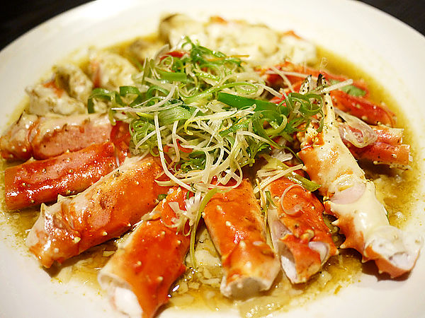 台北市大安區美食推薦艋舺熱海海鮮創意料理 食記 台北 大安 艋舺熱海 北海道活帝王蟹創意熱炒海鮮料理 心心 愛食記最好用的美食app