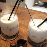 Uzna Omom 杏桃鬆餅屋(中壢大江店)