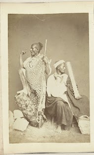 Portret van twee onbekende mannen, mogelijk in jagerstenue