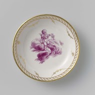 Schotel met een putto op wolken