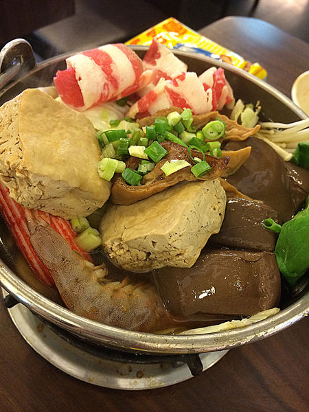 登豐港式麻辣 - 麻辣鴨血臭豆腐，軟嫩、夠味、真好吃！