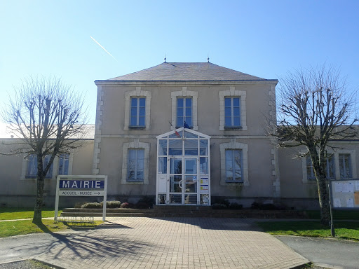 Mairie La Chaize Le Vicomte