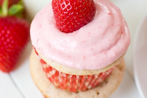 Sweet Strawberry Cupcakes Recipe