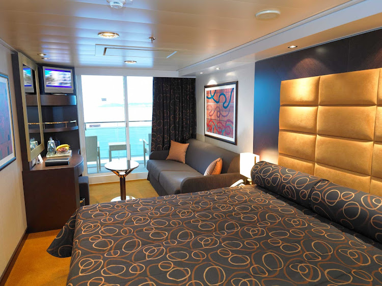 All staterooms on MSC Fantasia include an innovative television system on which guests can watch first-run movies, order room service, preview ports of call and more.