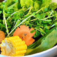 雲之南麗江斑魚火鍋