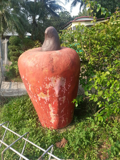 Jambu Mede Statue