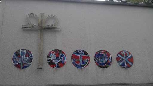 Kreuz und Symbole