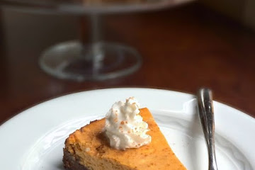Pumpkin Cheesecake with Gingersnap Crust