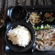 百八魚場 - 平價生魚片丼飯定食