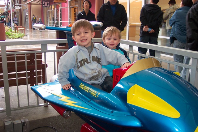 [Spring 2007 Shopping Trip (2)[3].jpg]