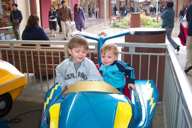 [Spring 2007 Shopping Trip (3)[3].jpg]