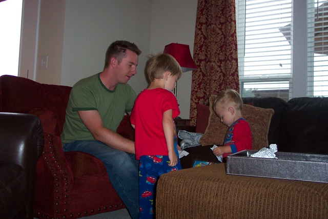 [Brady's 2nd Birthday (30)[3].jpg]