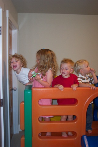 [Brady's 2nd Birthday (18)[3].jpg]