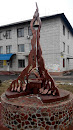 Пам'ятник лiквiдаторам катастрофи на Чорнобильськiй атомнiй електростанцii