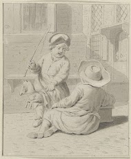 Twee kinderen op straat met een speelgoedpaard, een stoof en een zweep