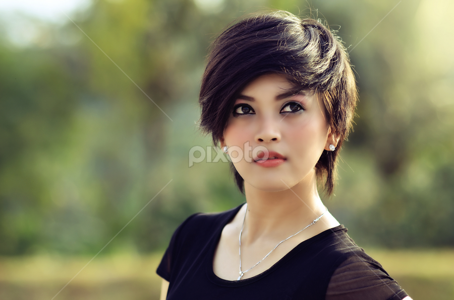 by Wawa BePe - People Portraits of Women