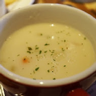 Pizza Factory 披薩工廠(公益店)