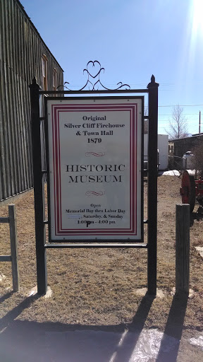 Silver Cliff Museum